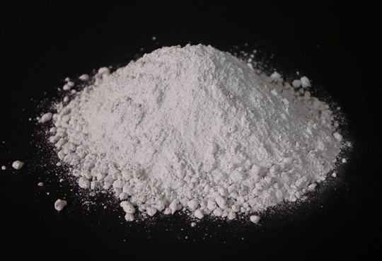 剛玉質耐火材料